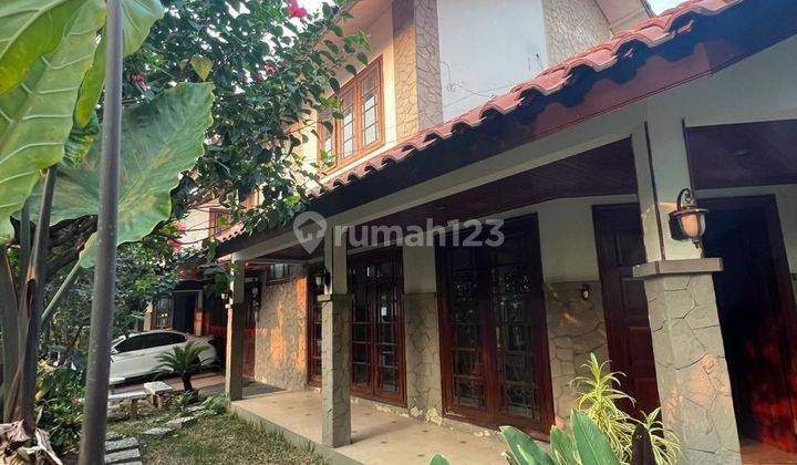 Jk223 Rumah Murah 2 Lt Mewah Dalam Perumahan Elit di Kramat Jati, 1