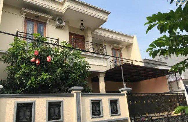 JK231 Rumah Bagus 2 Lt dekat RS Persahabatan Rawamangun, Jakarta 2