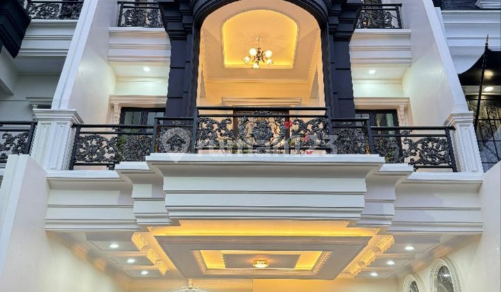 Mbv341 Townhouse American Classic 4 Floors + Rooftop in Jagakarsa