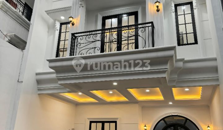 MBV301 New 3-Story House Strategically Located with Dual Car Access in Jagakarsa 2