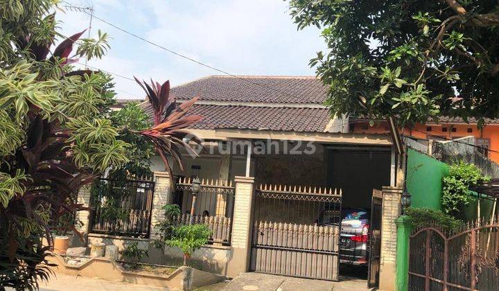 Rumah 1,5 Lt Luas Tanah 178 M2 Akses Jalan 2 Mobil di Jatisari 1