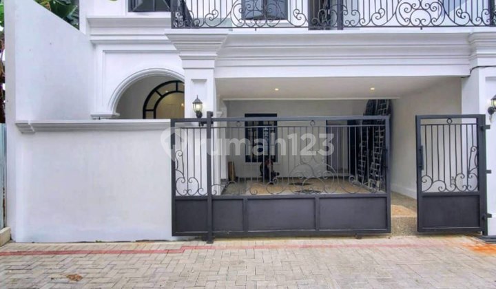 Mbv270 Rumah Baru 2 Lt Ready Stock Dalam Cluster di Jagakarsa