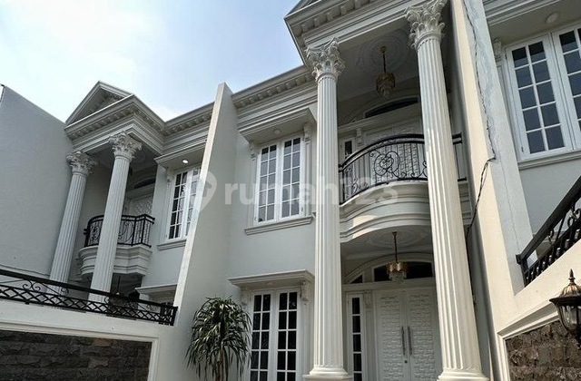 608 Rumah Non Cluster Mewah Classic, Private Pool di Kebagusan 608 Rumah Non Cluster Mewah Classic, Private Pool di Kebagusan