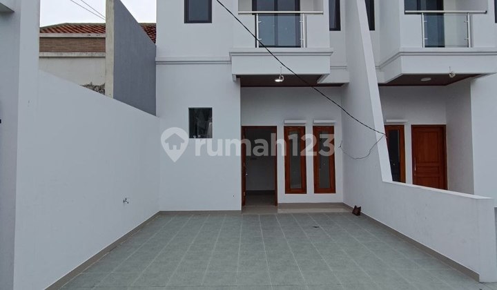 941 Rumah Baru 2 LT Lokasi Strategis di Jl. Raya Kodau Jatiwarna 941 Rumah Baru 2 LT Lokasi Strategis di Jl. Raya Kodau Jatiwarna