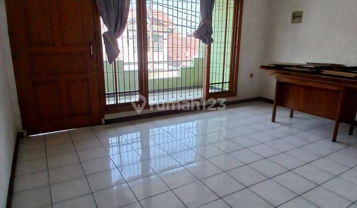 Rumah 2 Lantai di Taman Galaxy Bekasi Dijual 2,5 M Nego 2