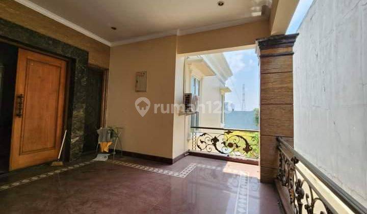 Dijual Rumah Mewah Siap Huni 3 Lantai Dekat Mall Panakukang Tipe 1200/600 2