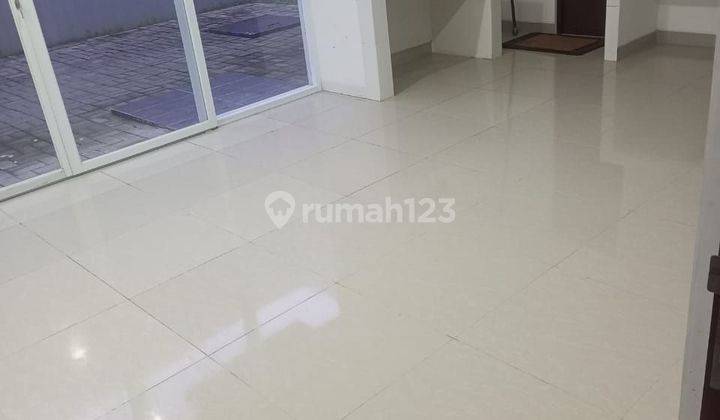 DIJUAL CEPAT RUMAH SIAP HUNI SUMMARECON MUTIARA DEKAT BANDARA TIPE 90/112 2