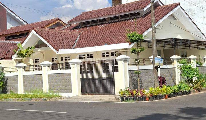 RUMAH MEWAH 15X21 SUDUT DEKAT MALL PANAKUKANG SIAP HUNI FULL FURNISHED. 2