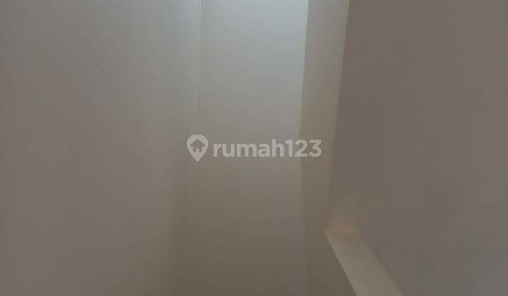 For Sale, Rumah Baru 2 lantai di Taman Kopo Indah 2