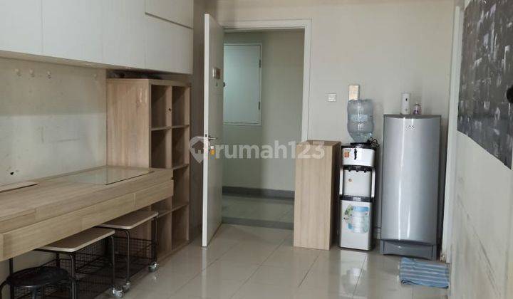 Dijual Apartemen Parahyangan Residence, Furnished 1