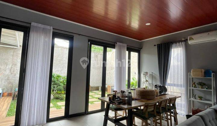 Rumah 3 Lantai Bagus Furnished  2