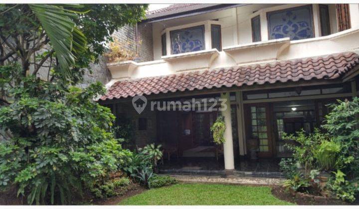 Rumah 2 Lantai Bagus Semi Furnished di Tubagus Ismail, Bandung 1