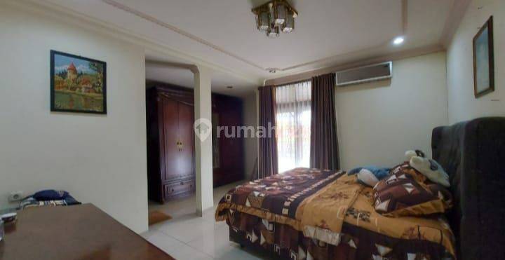 For Sale. Rumah Bagus posisi Hook. Lokasi di Sayap  Buah Batu Bandung 2