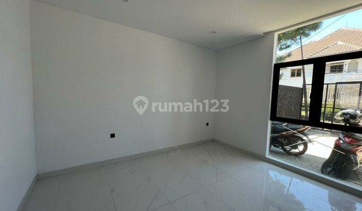 For Sale. RUMAH BARU DI SETIABUDI REGENSI, VIEW BAGUS PEGUNUNGAN 2