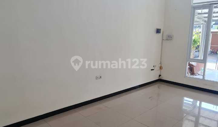 Affordable Ready-to-Live Good SHM House in Taman Kopo Indah 5, Sherwood