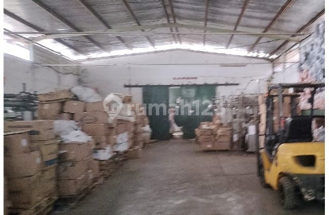 Affordable Good Strategic Warehouse + Office, Freehold Title, Near the Baros Toll Road
