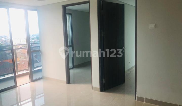 New Luxury 2 Bedroom Cheap Apartment In M T Hartono, Tebet