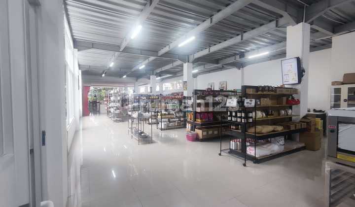 New Building Cheap Good 3 Floors Has Lift Main Road Gatot Subroto