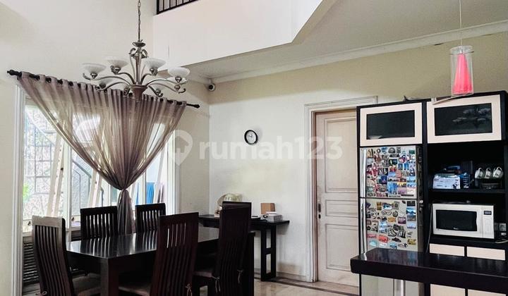 Rumah Murah 2 Lantai Full Furnished SHM di Komplek Perhubungan
