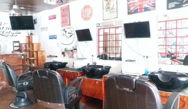 Ruang-Usaha Murah 2 Lantai Bagus Luas 160.0 M² SHM di Antapani