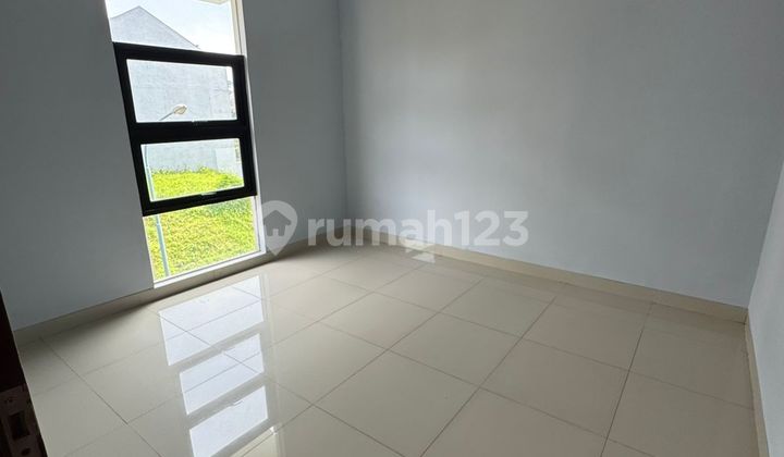 Rumah Murah 3 Lantai Siap Huni Bagus Di Setra Duta Cipaganti 2