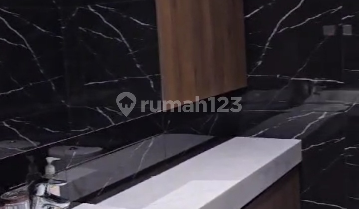 Rumah Murah Siap Huni Bagus di Setiabudi Regency Ada Kolam Renang 2