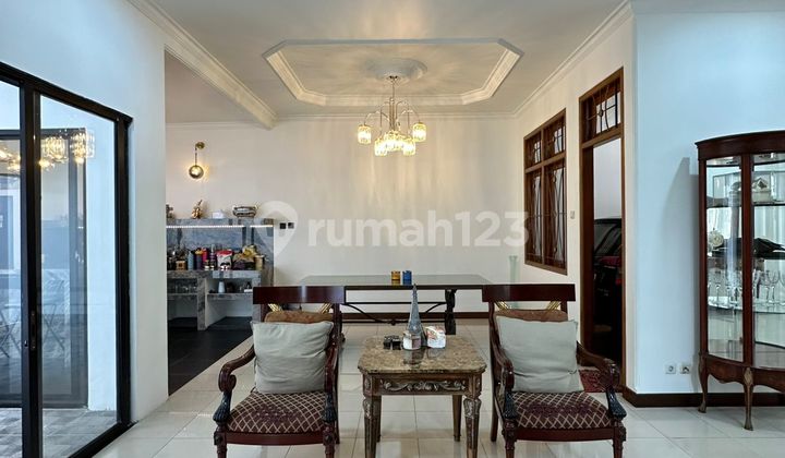 Cheap 2-Story House in Good Condition, Corner Position Close to SCBD and Senopati 2