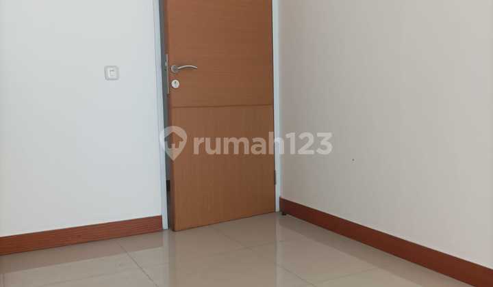 Rumah Murah 2 Lantai Baru Siap Huni Bagus SHM di Batu Mas Mengger