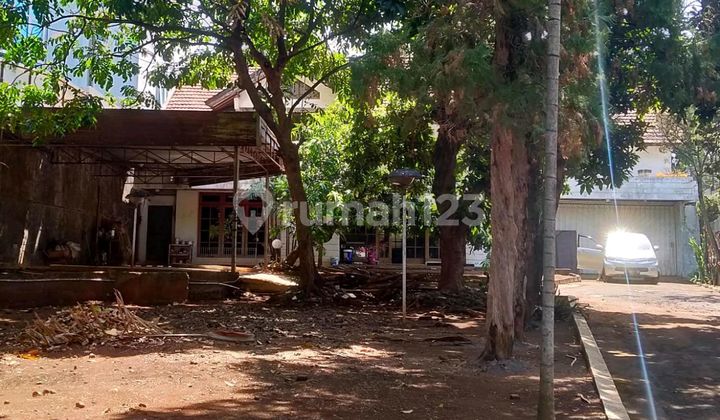 Rumah Dengan Halaman Luas Bisa Untuk Usaha 1