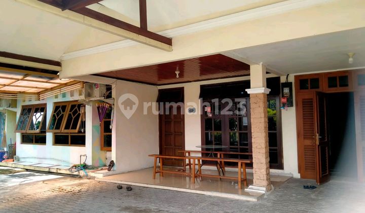 Rumah Dengan Banyak Kamar Lingkungan Aman Dan Tenang