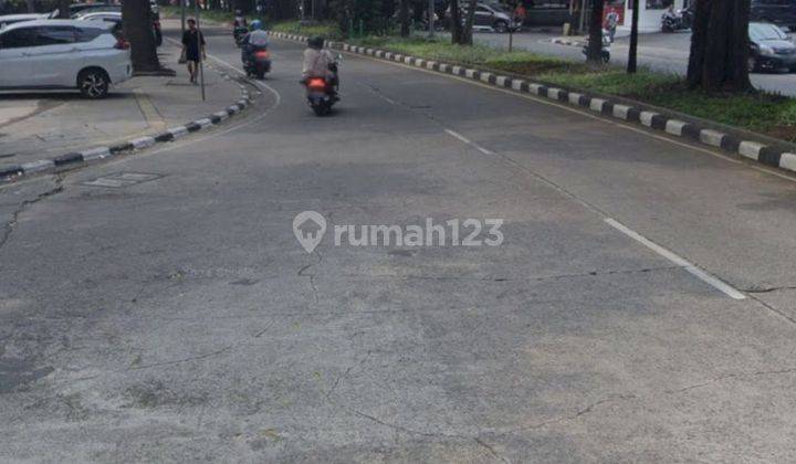 Rumah bagus di jalan Progo Bandung dekat gedung sate 2