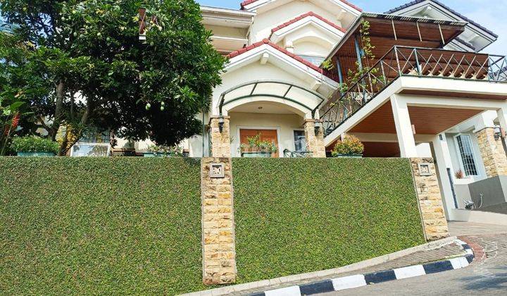 Rumah Bagus Alamanda Tubagus Ismail Bandung Dekat Itb 1