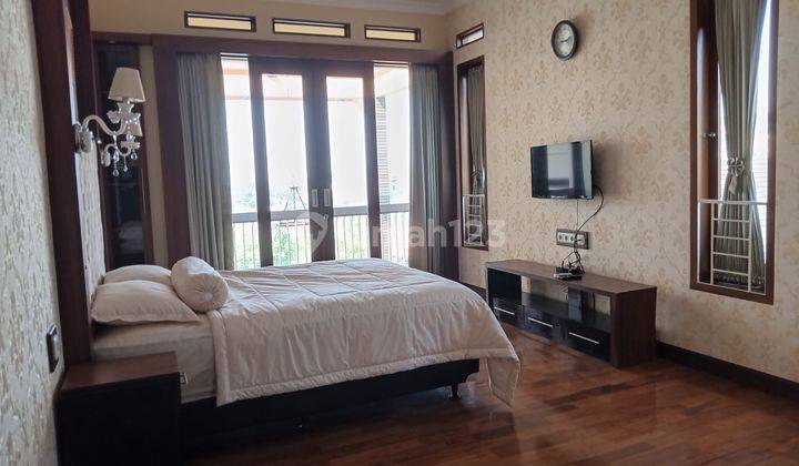 Rumah Bagus Furnished di Cisatu Ciumbuleuit, Bandung 1