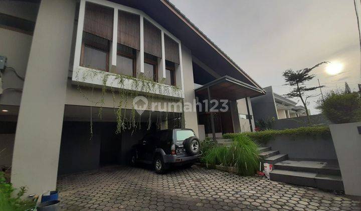 Rumah Lux Modern Budi Asih Residence, Bandung 1