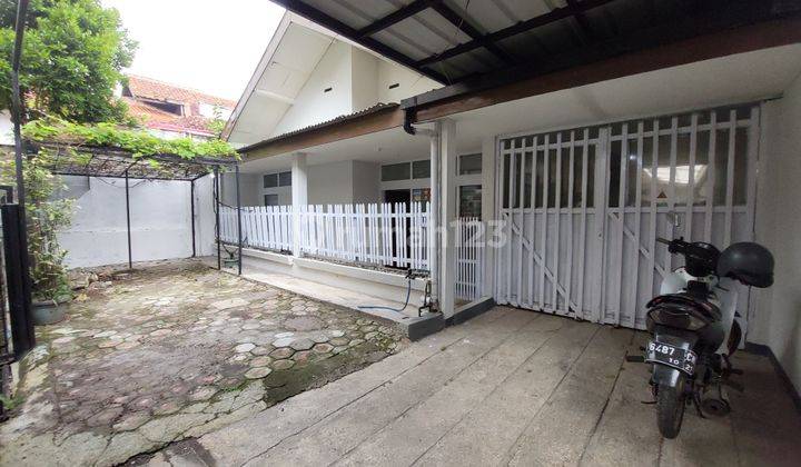 Rumah Bagus Sayap Buah Batu, Bandung 1