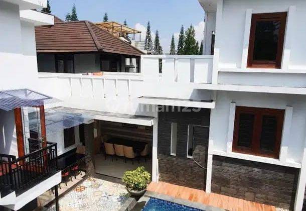 Waw Rumah Villa di Resor Dago Pakar Siap Huni 3 Lantai Swimming Pool View Bandung 1