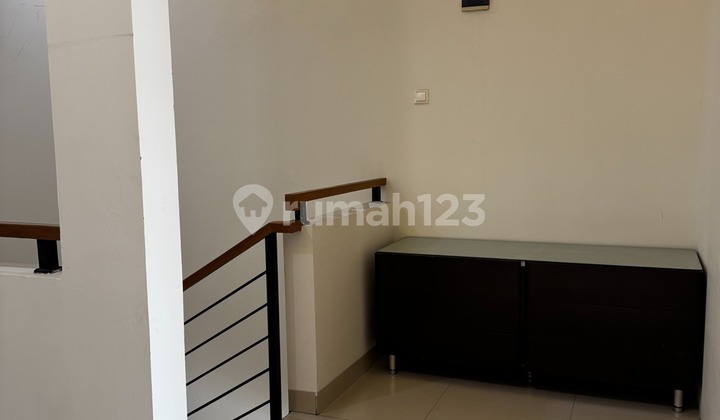 Jual Cepat Minimalis Modern 2 Lantai Siap Huni Cluster Sayap Setrasari Sutami Setraduta Mainroad Bandung 2