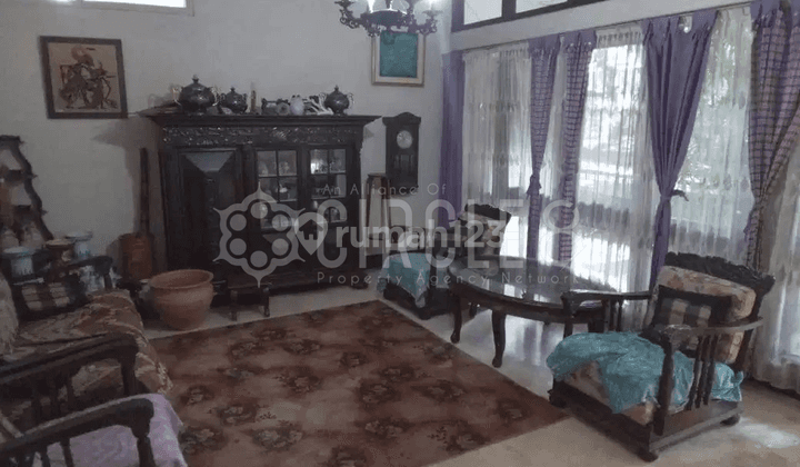 Dijual Rumah Bagus SHM di Bukit Dago Utara, Bandung 1