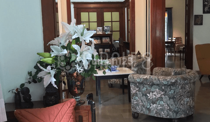 Dijual Rumah Bagus SHM di Simpang Dago, Bandung 2