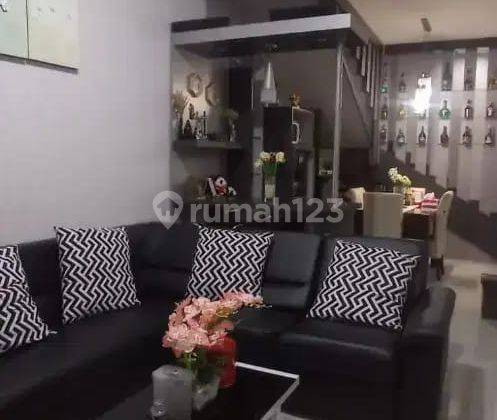 Rumah 3 Lantai Bagus Furnished di Jl. Nyengseret, Bandung 1