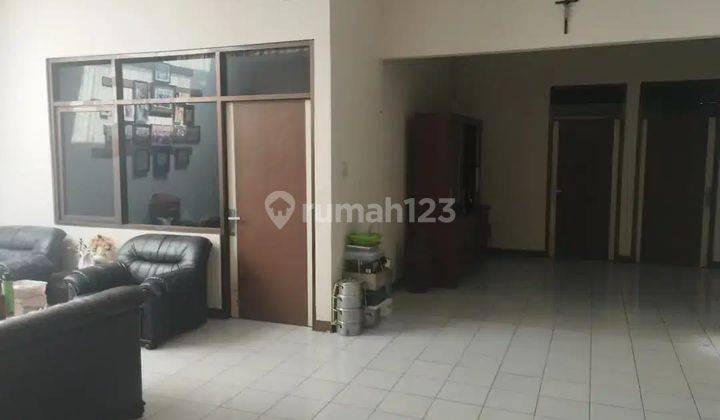 Dijual Rumah Strategis Bojongloa Kidul di Jl. Leuwisari, Bandung 2