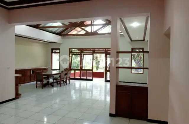 Yuk Disurvey Rumah di Mainroad Riau Martadinata Strategis Siap Buat Usaha Cafe Resto Dekat Dago Tengah Kota Bandung 2