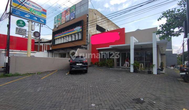 Ruko restorant standard internasional masih aktif lokasi strategis Tidar Surabaya Bangunan Baru 1