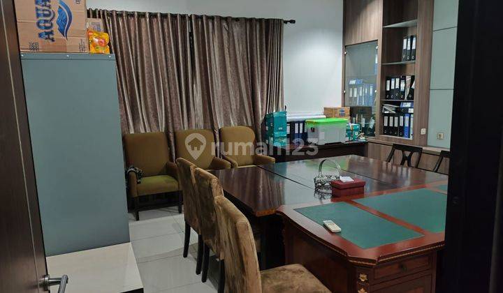 Dijual Rumah ( Rumah jadi Kantor) Cideng siap Huni 3 lt 1