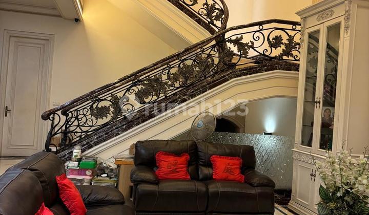 Dijual Rumah Cantik dan Mewah Sunter Bisma 4 Lantai Ada Lift Furnished 2