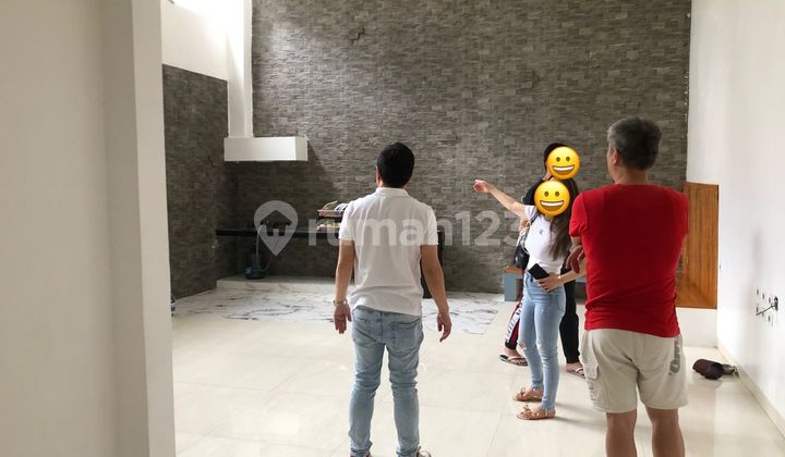 Dijual Rumah Kartini Mangga Besar Bagus dan Terawat 2 Lt 2