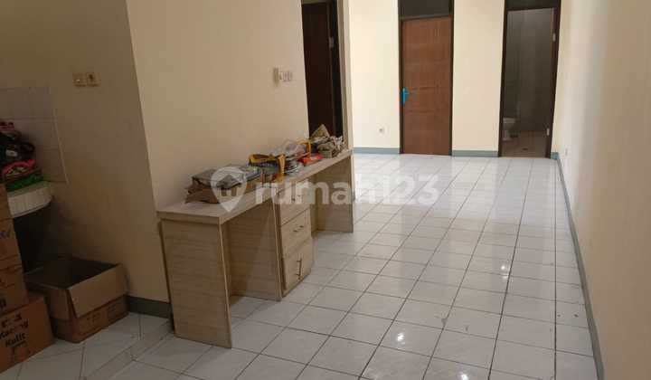 For Sale Kartini House Mangga Besar Access for 2 Cars For Sale Kartini House Mangga Besar Access for 2 Cars
