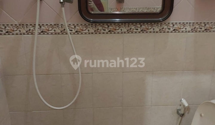 Disewakan Rumah Pademangan 2,5 Lt Disewakan Rumah Pademangan 2,5 Lt