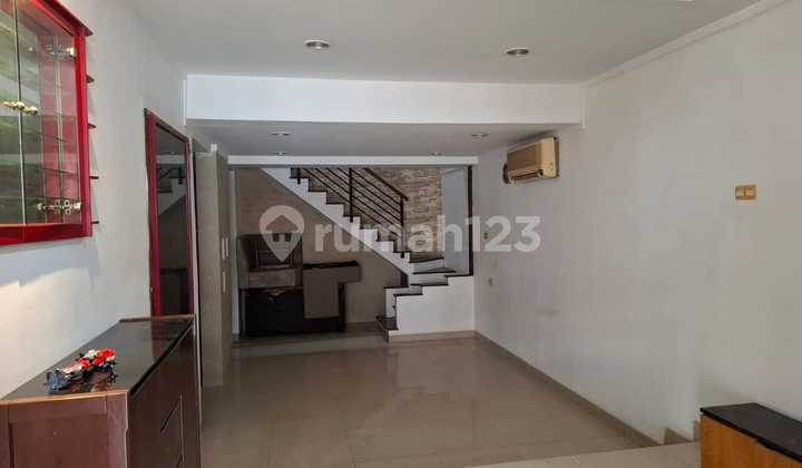 Dijual Rumah Sunter B U 2,5 Lt