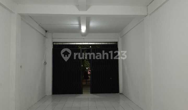 Dijual Atau Disewa Ruko Gandeng Alaydrus Petojo